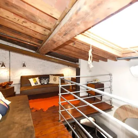 Otomo'shome_love Is On The Roof! For Big Groups Διαμέρισμα